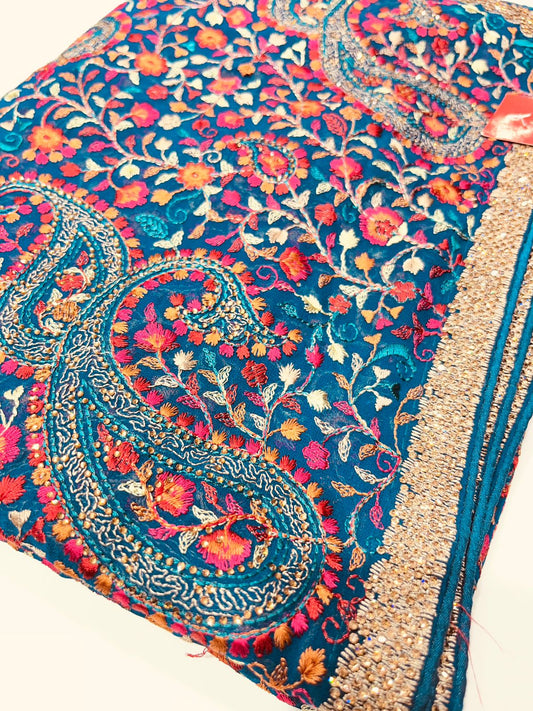 Midnight Floral Embroidered Threadwork Saree